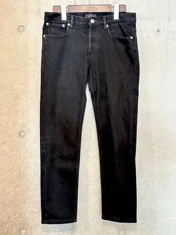 A.P.C. PETIT NEW STANDARD 블랙 데님 29