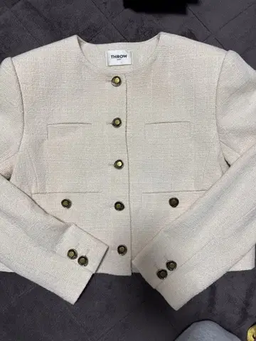 미사용 새상품 택 없음 노카라 자켓