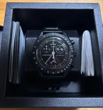 새상품급 OMEGA MISSION TO THE MOONPHASE 스누피