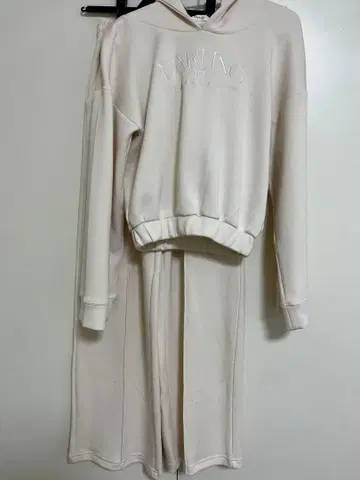 [ 미사용품 ] Darich 맨투맨 셋업