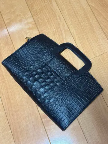 블랙 크로커다일풍 핸드백