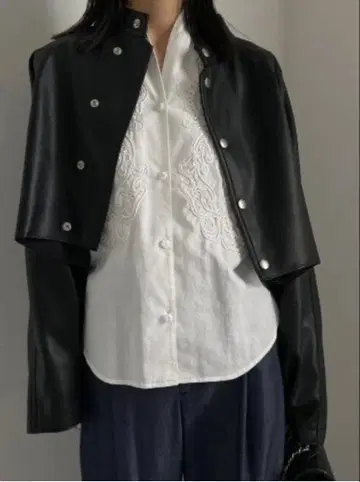 ROUND SHORT SYNTHETIC LEATHER JACKET