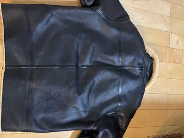 가죽 보아 자켓 블랙