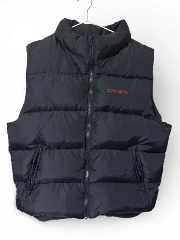 CONVERSE 블랙 다운 베스트