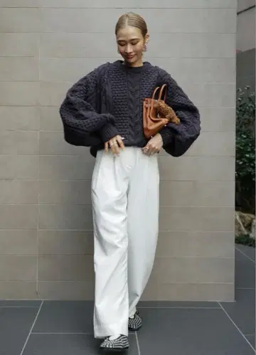 택 포함 새상품 ELLIE 엘리 케이블 니트