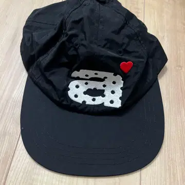 블랙 폴카 도트 캡