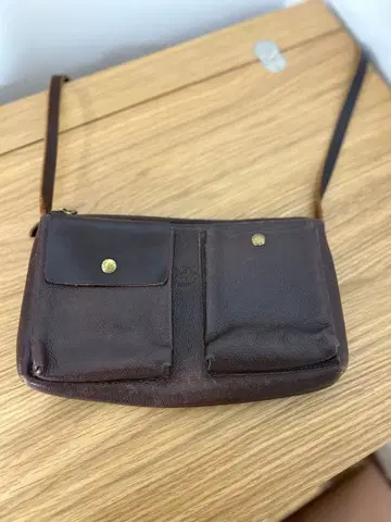 IL BISONTE 브라운 숄더백