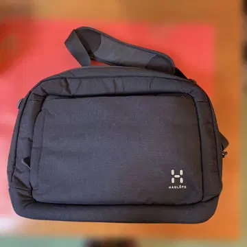 호글로프스 다기능 백 블랙