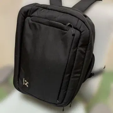 호글로프스 다기능 백 블랙