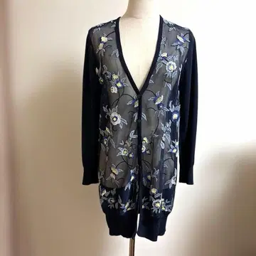 [ 컨디션 최상 ] 킹사 PINORE 피노레 꽃 자수 롱 가디건 네이비