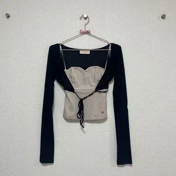 ANDMARY Lona 리본 탑