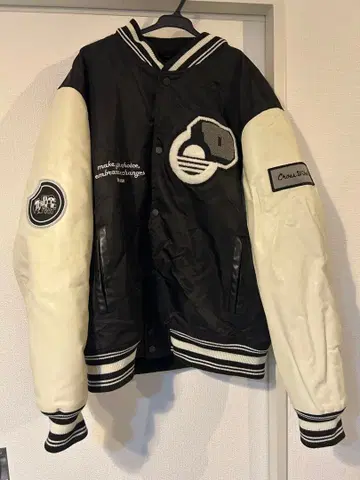 ZARA 아우터 바시티 자켓 블랙/화이트