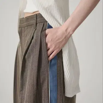 미사용 새상품 alc. 컬러 라인 헤링본 스트라이프 슬랙스