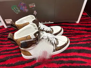 하이컷 스니커즈 노브랜드