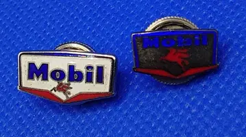 Mobil 로고 핀 배지 2개 세트