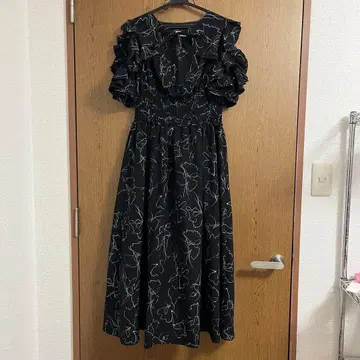 evelyn 꽃무늬 프릴 원피스 블랙