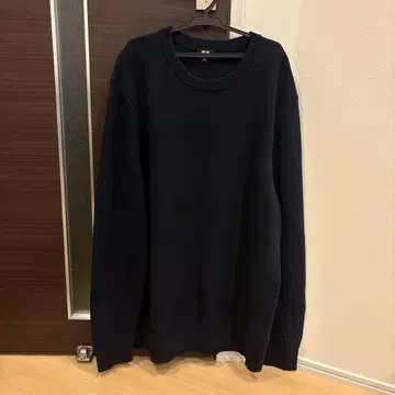 블랙 스웨터 네이비 유니클로