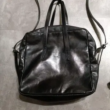 Lad musician 가죽 스퀘어 토트 숄더백