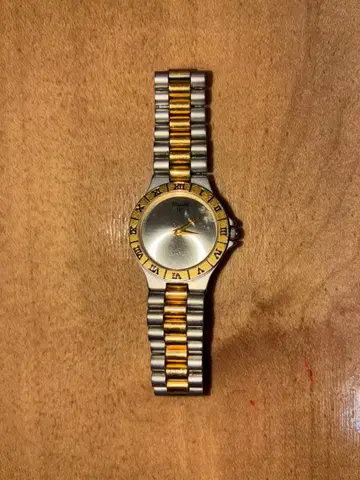 니바타 실버 골드 손목시계