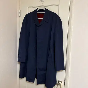 영국제 네이비 트렌치코트