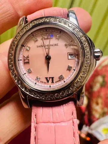 SAINT HONORE 핑크 손목시계(쿼츠)