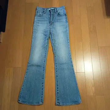 MOUSSY 부츠컷 데님 23