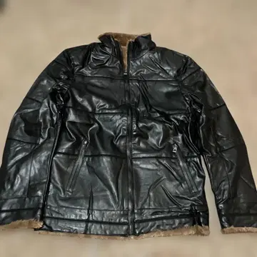 블랙 가죽 자켓 퍼 안감 부착 M 사이즈