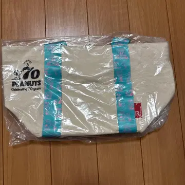 택 포함 새상품 루토트 x 스누피 70주년 토트백