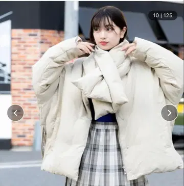 SENSE OF PLACE 머플러 달린 심리스 다운