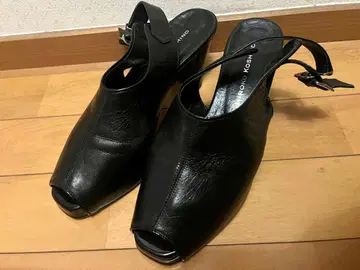 HIROKO KOSHINO 블랙 하이힐