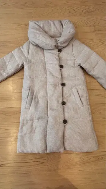 라이트 그레이 롱 다운 자켓