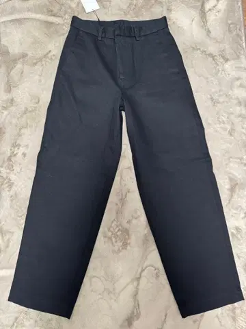 ZARA 블랙 스트레이트 레그 팬츠