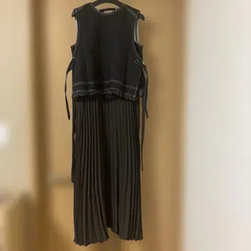 RADIATE 데님 플리츠 슬리브리스 원피스 베스트 포함 택 포함 새상품