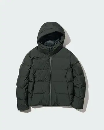 UNIQLO 심리스 다운 후드티 3D 컷