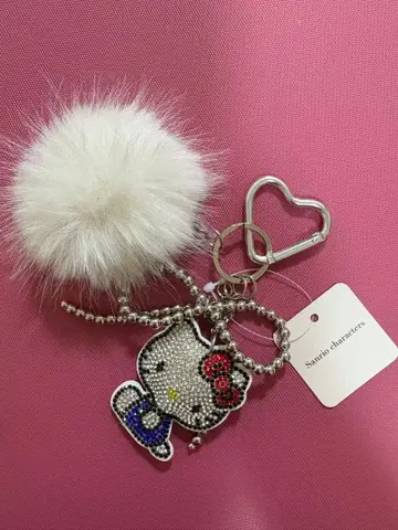 그린 파크 키티 콜라보 백참 키라키라 퍼 리본