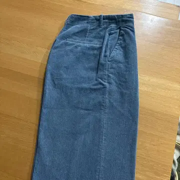 코듀로이 턱 와이드 팬츠 38 사이즈