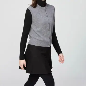 유니클로C 캐시미어 크루넥 숏 베스트