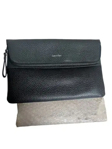 [ 미사용 ] Calvin Klein 블랙 클러치백