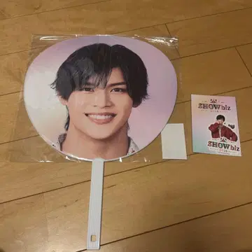 B&ZAI 스가타 린네 showbiz 부채 스티커