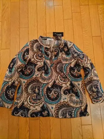 Creald 페이즐리 무늬 긴팔 상의