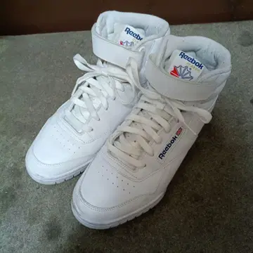 리복 화이트 하이컷 스니커즈