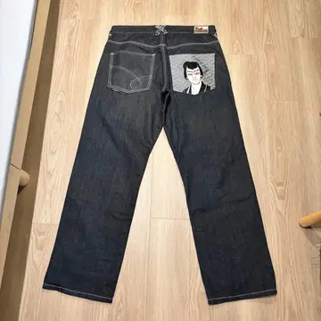 가부키 자수 다크 블루 데님 팬츠