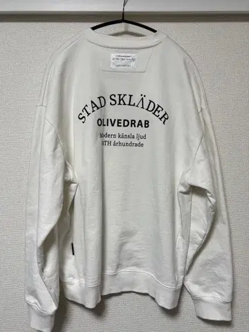 OLIVEDRAB 올리브드라브 맨투맨 화이트