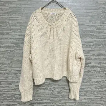 로리즈팜 굵은 짜임 숏 기장 니트 아이보리 로우 게이지