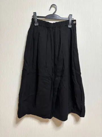 블랙 플리츠 롱 스커트