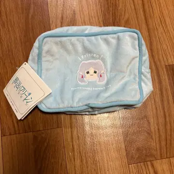 장송의 프리렌 스퀘어 파우치 미사용 새상품