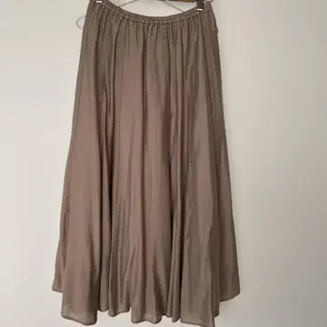 Discoat 베이지 플레어 스커트 허리밴딩