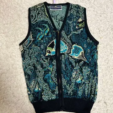 물고기 패턴 디자인 니트 베스트