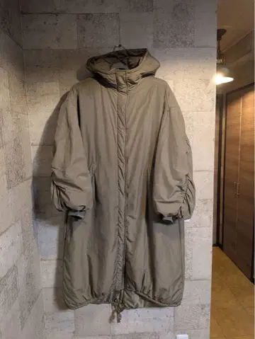 JEANASIS 카키 롱 다운 자켓