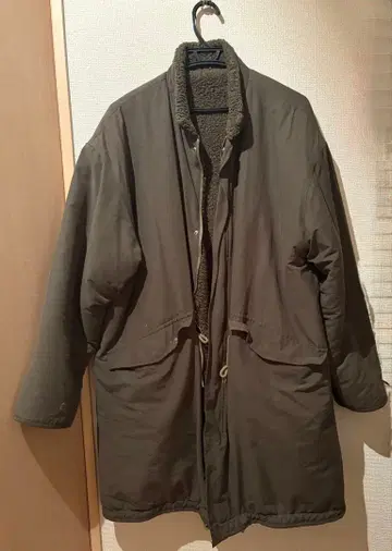 모즈 코트 Minority 올리브 그린 리버서블